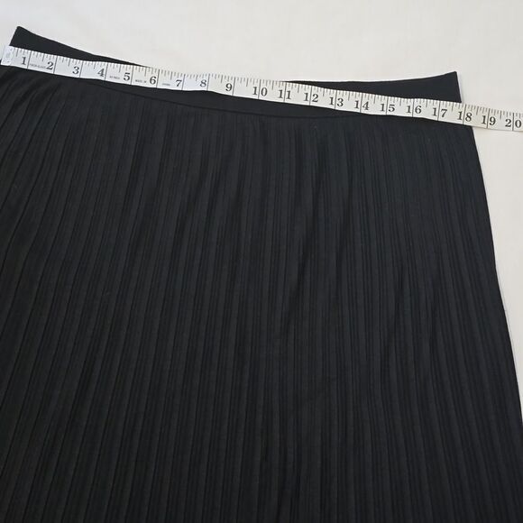 Joan Vass Pleated Knee-Length Black Skirt NWT size 3= 16 - Picture 7 of 10